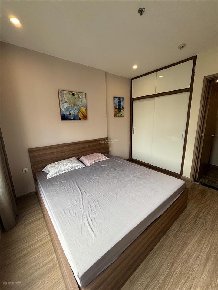 Bán căn hộ 3pn tầng trung, full đồ đẹp, giá hời thị trường 4ty250 0868 984 ***