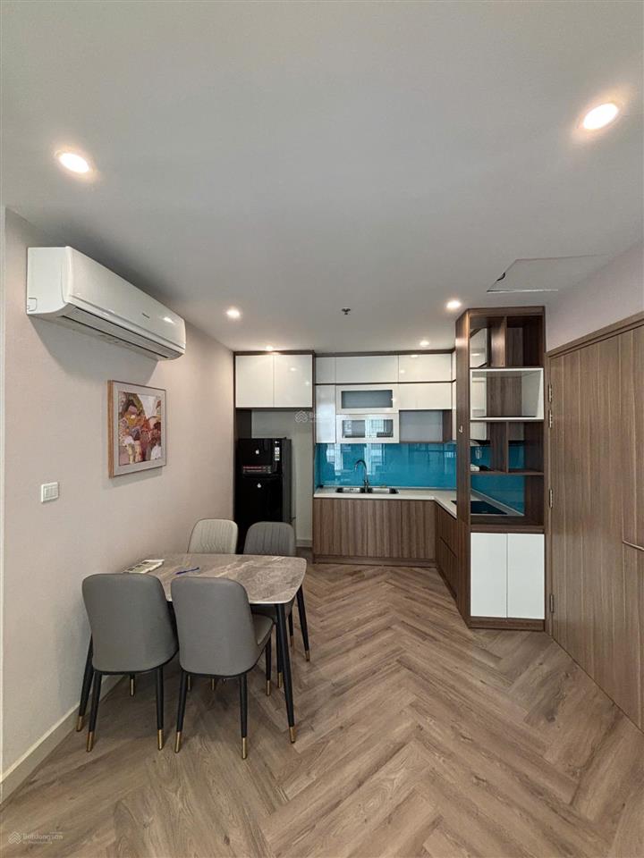 Bán căn hộ 3pn tầng trung, full đồ đẹp, giá hời thị trường 4ty250 0868 984 ***