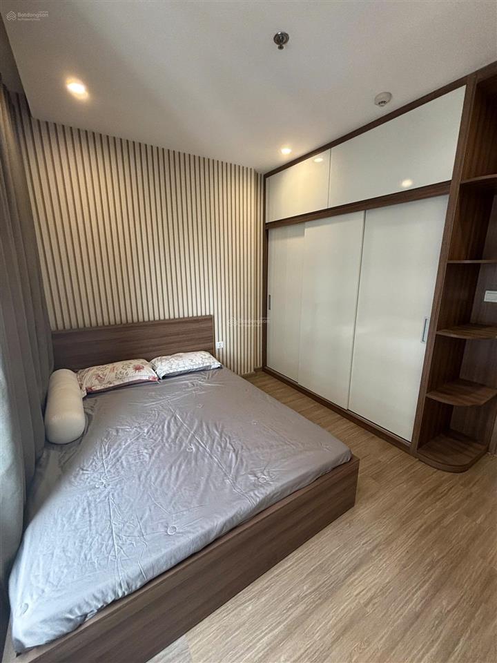 Bán căn hộ 3pn tầng trung, full đồ đẹp, giá hời thị trường 4ty250 0868 984 ***