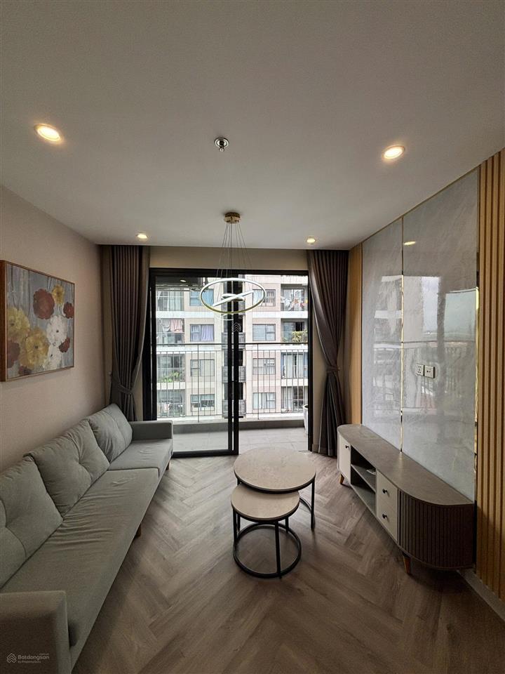 Bán căn hộ 3pn tầng trung, full đồ đẹp, giá hời thị trường 4ty250 0868 984 ***