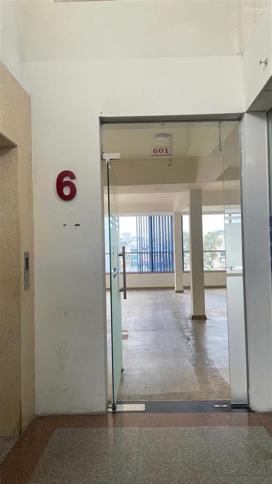Cho thuê văn phòng tại phường tân định, tp.hcm. vị trí đẹp khu trung tâm, dt đa dạng