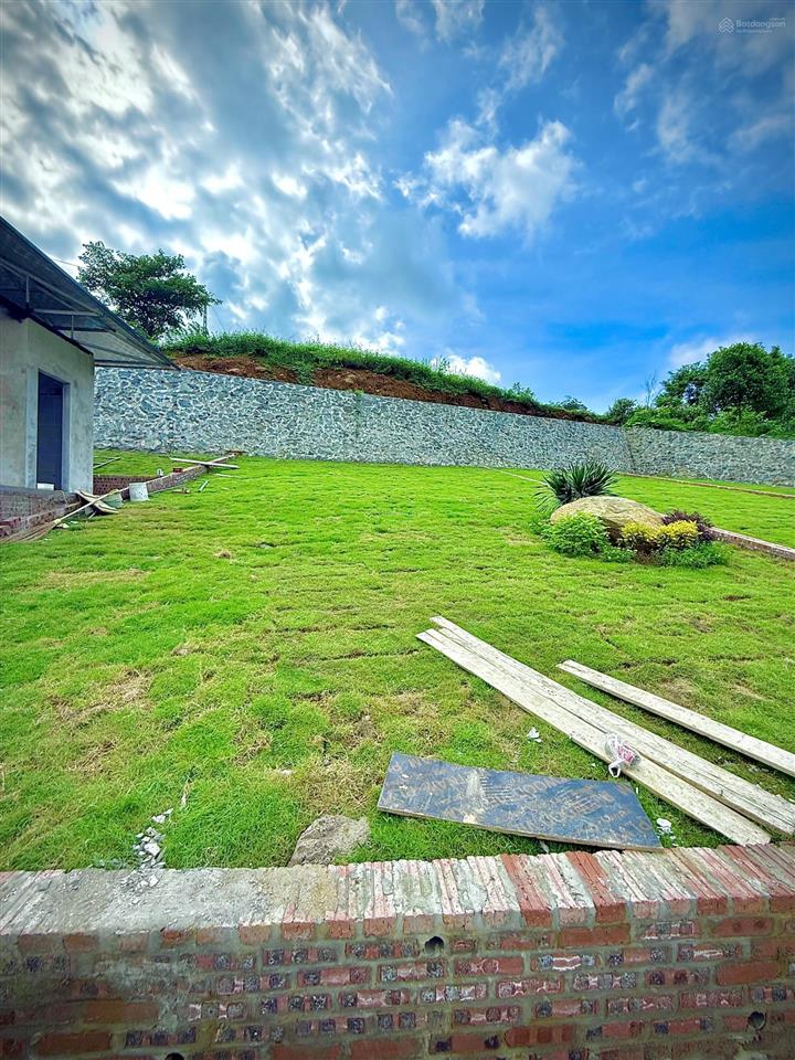 Siêu phẩm nghỉ dưỡng lô góc 281m phú mãn