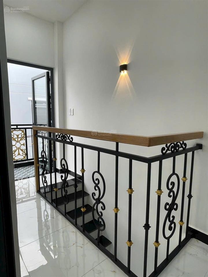 Cần bán gấp nhà chính chủ gò vấp, full công năng nhà đẹp ở ngay, hẻm xe hơi sổ riêng chỉ 4tỷ650