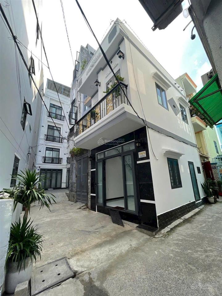 Cần bán gấp nhà chính chủ gò vấp, full công năng nhà đẹp ở ngay, hẻm xe hơi sổ riêng chỉ 4tỷ650