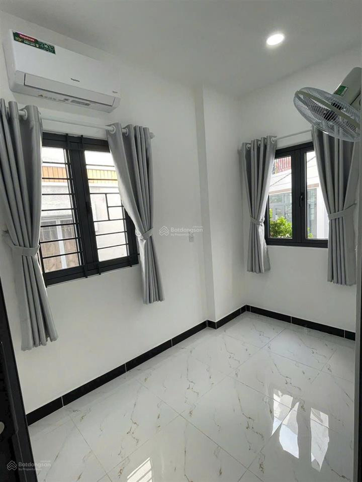 Cần bán gấp nhà chính chủ gò vấp, full công năng nhà đẹp ở ngay, hẻm xe hơi sổ riêng chỉ 4tỷ650