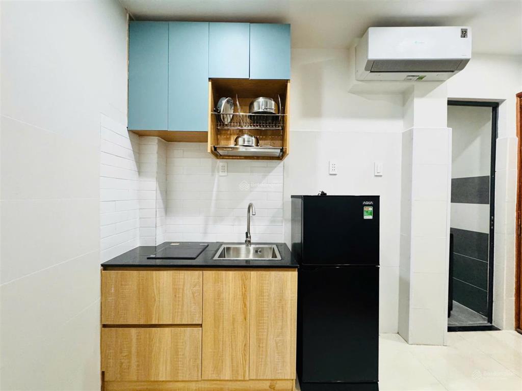 Cho thuê phòng full nội thất phú nhuận, gần quận 1, gần sân bay, máy giặt riêng, ở ngay chỉ  5tr/th