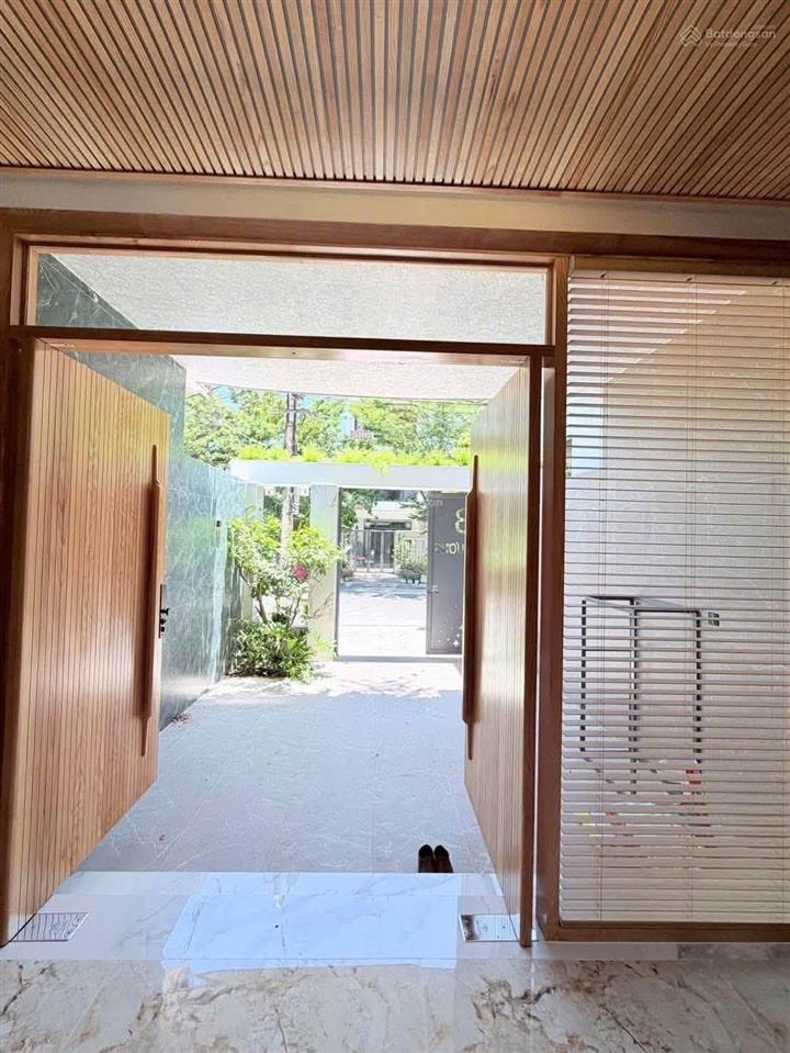 Bán nhà 3 tầng full nội thất view công viên phạm xuân ẩn và thanh lương 24 phường hoà xuân đà nẵng