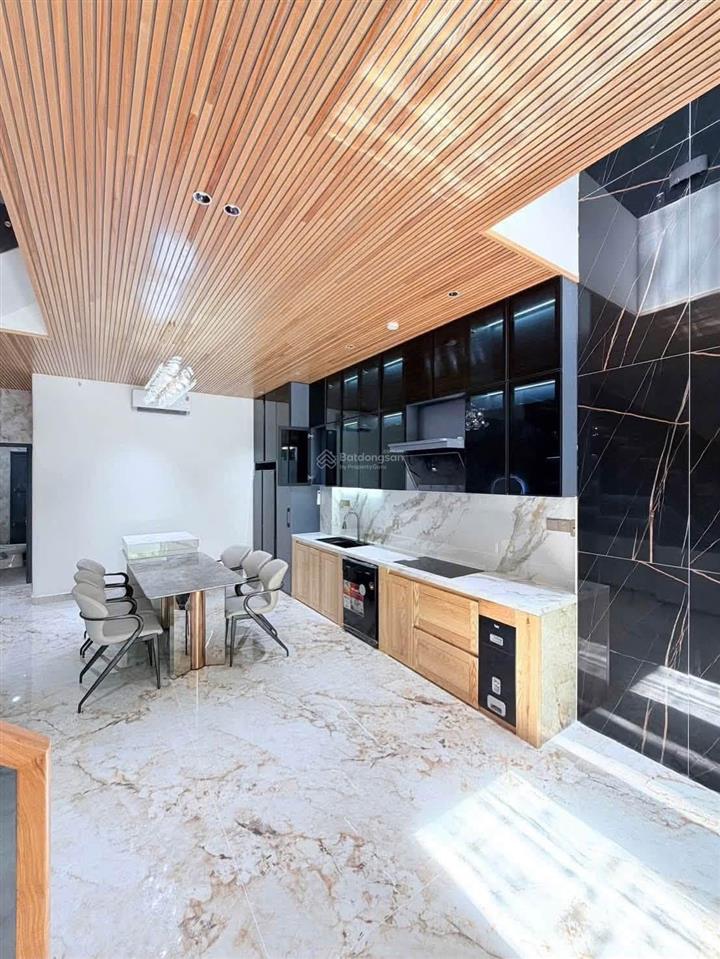 Bán nhà 3 tầng full nội thất view công viên phạm xuân ẩn và thanh lương 24 phường hoà xuân đà nẵng