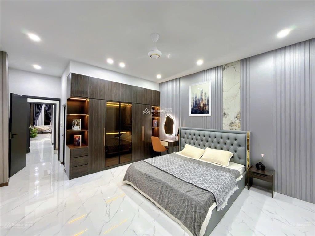 Nhà hẻm xe hơi lý thường kiệt, phường 14, quận 10, dt 5x13m, 2 tầng, giá 11,5 tỷ