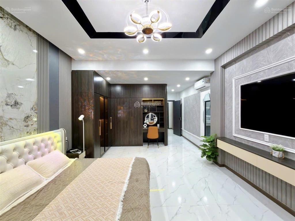 Bán nhà đường trần hưng đạo, phường 7, quận 5, dt 3,3x13m (4 tầng), 2 mặt tiền, giá 8,3 tỷ