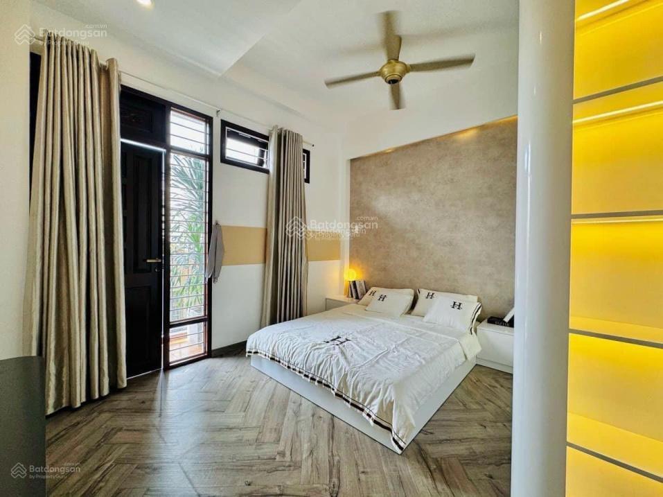 Bán nhà đường bàn cờ, quận 3, dt 6,5x14m, 6 tầng, có sẵn thang máy, giá 16,5 tỷ
