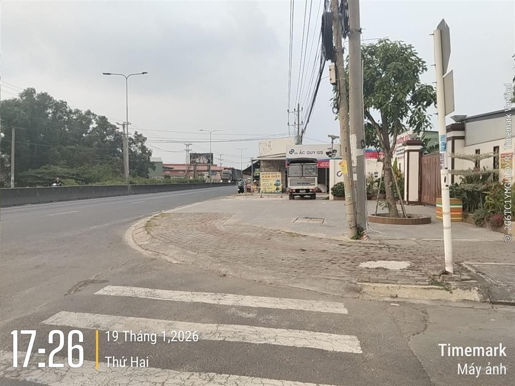 Cần bán gấp trước tết lô đất đẹp đường lớn giá rẻ 815tr sổ hồng riêng tại dự án lago centro long an