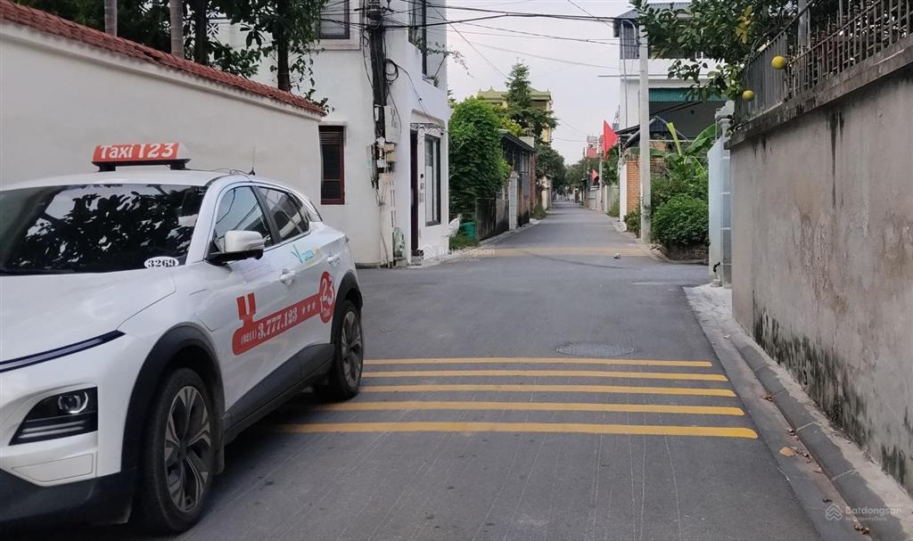 Bán đất cổ miếu, thụy lâm, đông anh, 2 ô tô tránh 55 triệu / m2, 95m2, view công viên