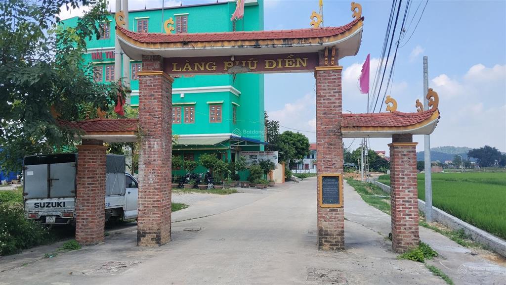 Bán đất tại thôn phú điền 3, chỉ 300m ra quốc lộ 35 viu hồ chỉ 36 triệu / m2, 359.5 m2