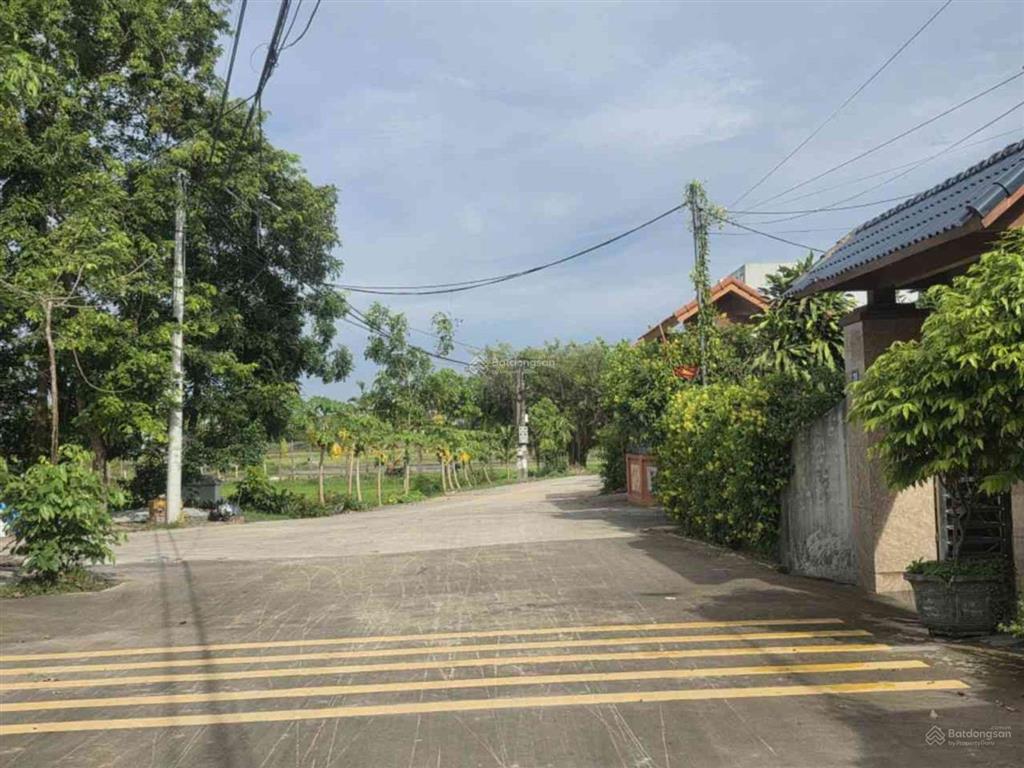 Bán đất tại thôn phú điền, 38 triệu / m2, 100 m2, mặt tiền 5.5m, ngõ 3m