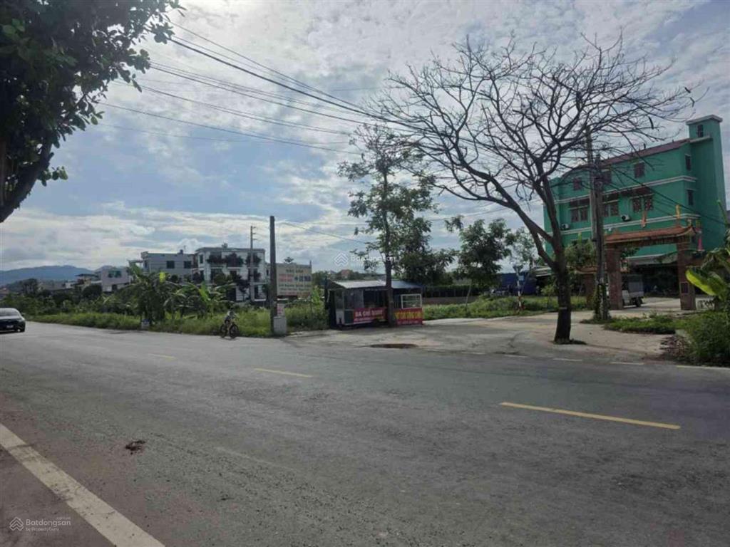 Bán đất tại thôn phú điền, 38 triệu / m2, 100 m2, mặt tiền 5.5m, ngõ 3m