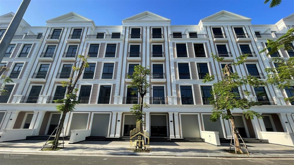 Cho thuê nhà phố 5 tầng, 176m2, 50 triệu tại vinhomes grand park, quận 9