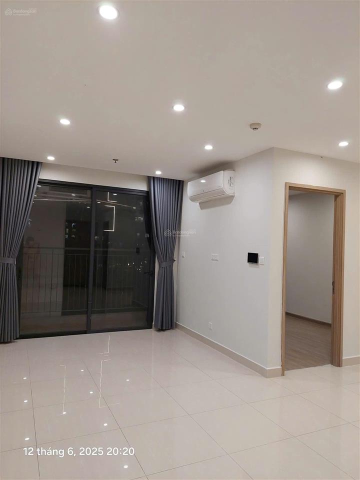 Bán căn 1pn+ vinhomes grand park  47m2 view kênh cực mát  sổ hồng sẵn  giá 2.289 tỷ bao thuế phí