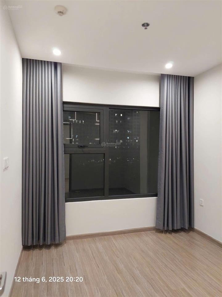 Bán gấp 3pn the origami  view hồ sen tuyệt đẹp  giá sốc 3.868 tỷ  0828 030 ***