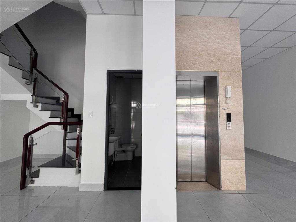 Cho thuê nhà phố liền kề 144m2 tại vinhomes grand park, quận 9, giá siêu tốt 40 triệu/th