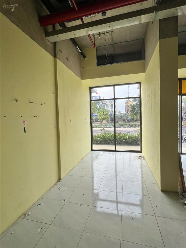 Cho thuê shop khối đế mặt sảnh the origami 60m² giá 28 triệu/tháng, hoàn thiện cơ bản
