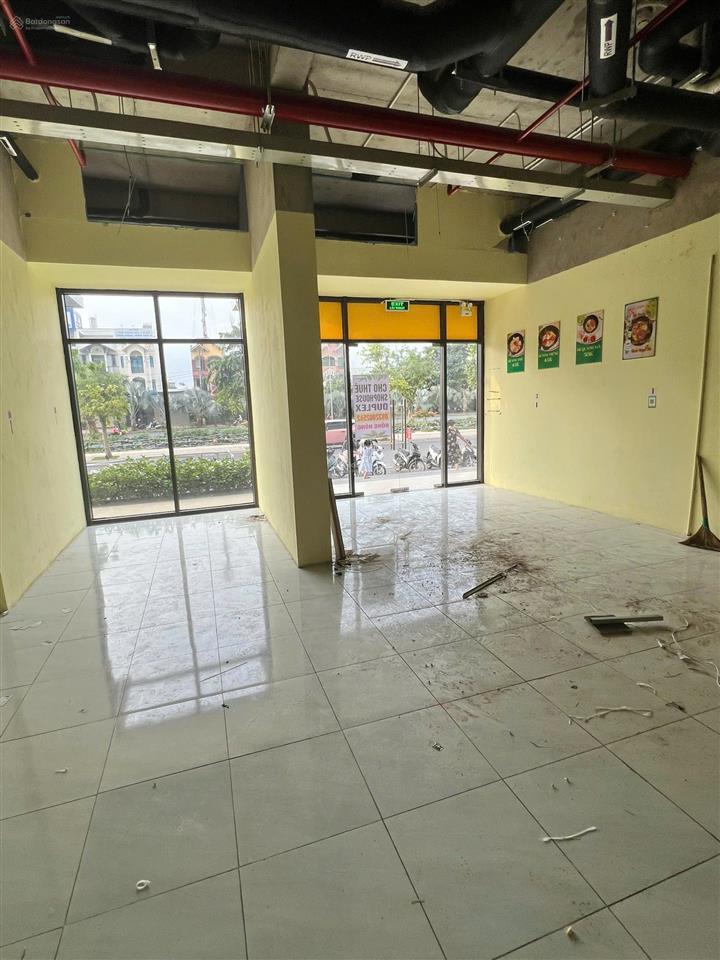 Cho thuê shop khối đế mặt sảnh the origami 60m² giá 28 triệu/tháng, hoàn thiện cơ bản