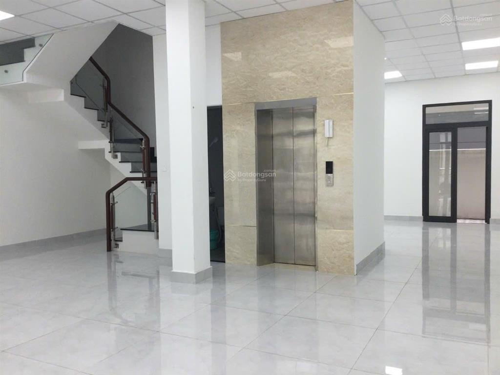 Cho thuê nhà phố liền kề tại vinhomes grand park, 40 triệu/tháng, 144m2, hoàn thiện cơ bản