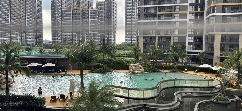 Chủ định cư, hạ giá bán lỗ 700 triệu căn 2pn2wc 80m2 view hồ bơi the beverly  vinhomes grand park