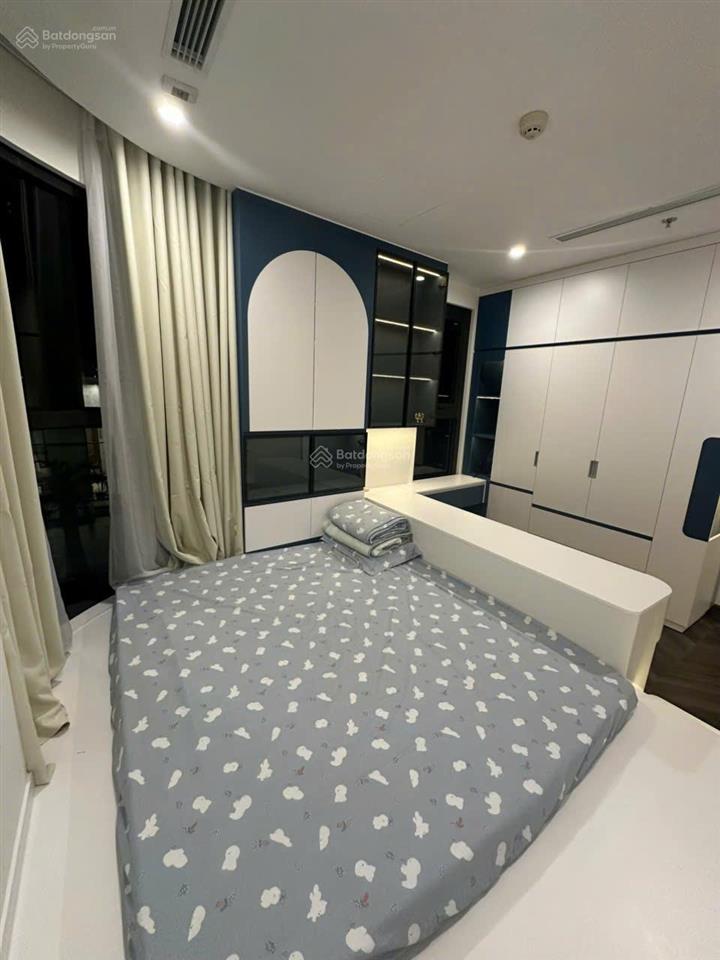 Chủ định cư, hạ giá bán lỗ 700 triệu căn 2pn2wc 80m2 view hồ bơi the beverly  vinhomes grand park