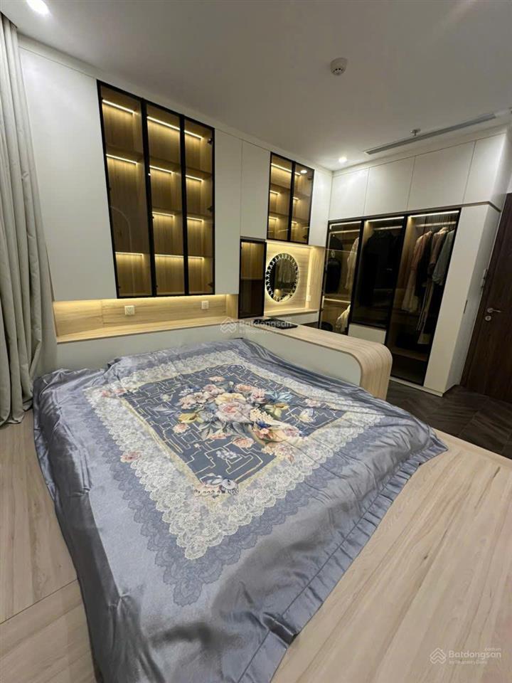 Chủ định cư, hạ giá bán lỗ 700 triệu căn 2pn2wc 80m2 view hồ bơi the beverly  vinhomes grand park