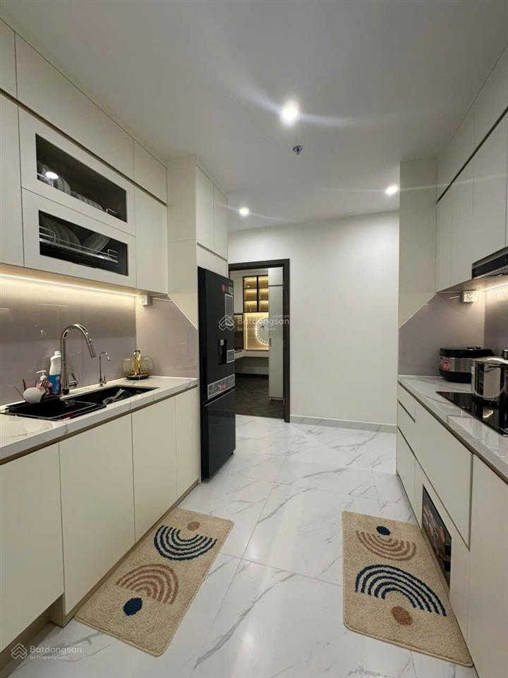 Chủ định cư, hạ giá bán lỗ 700 triệu căn 2pn2wc 80m2 view hồ bơi the beverly  vinhomes grand park