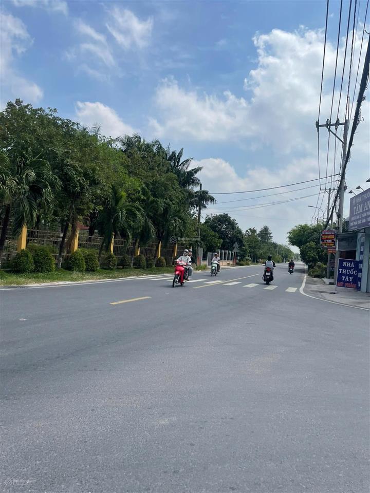 Chủ cần tiền bán nhanh lô đất thổ cư 80m2 giá 1,350 tỷ, đường nhựa 6m, kdchh, shr