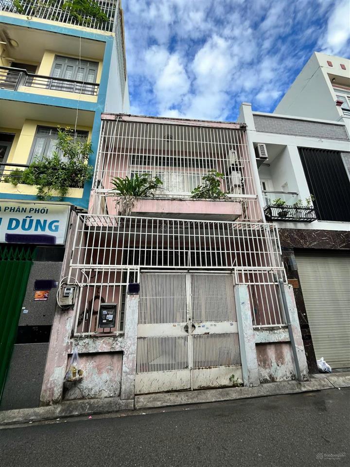 Bán nhanh căn nhà bùi đình tuý oto tránh nhau, 44m2, giá 5,7 tỷ rẻ hơn khu vực 500 triệu, shr.