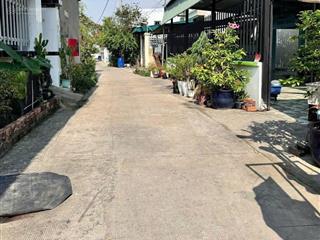 Chính chủ bán nhanh căn nhà cấp 4 110m2, giá 1tỷ 750tr gần ngay trung tâm thị trấn củ chi, shr