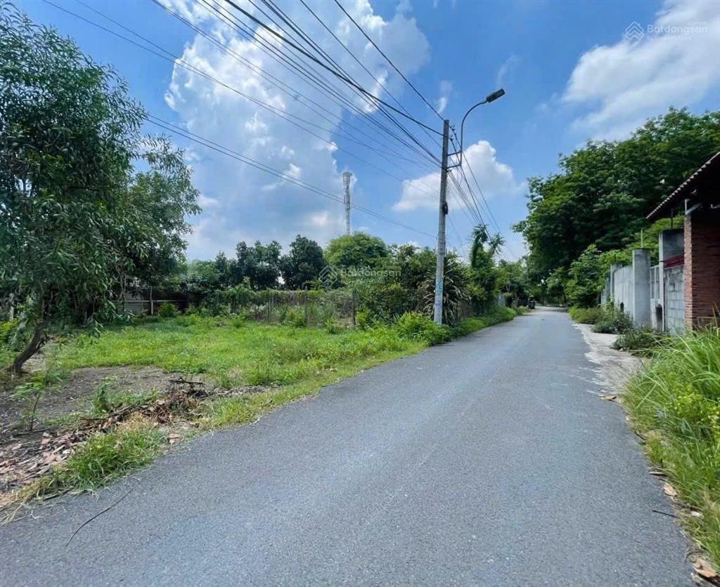 Chủ đi mỹ bán nhanh lô vườn 1000m2, giá 1,8 tỷ đường nhựa 12m thông, qh kdc, shr, bao check qh