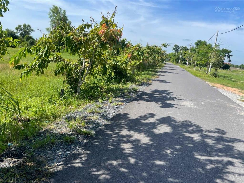 Cần thanh lý nhanh lô đất thổ 100m2, giá 700tr, shr, ngân hàng cho vay 80%