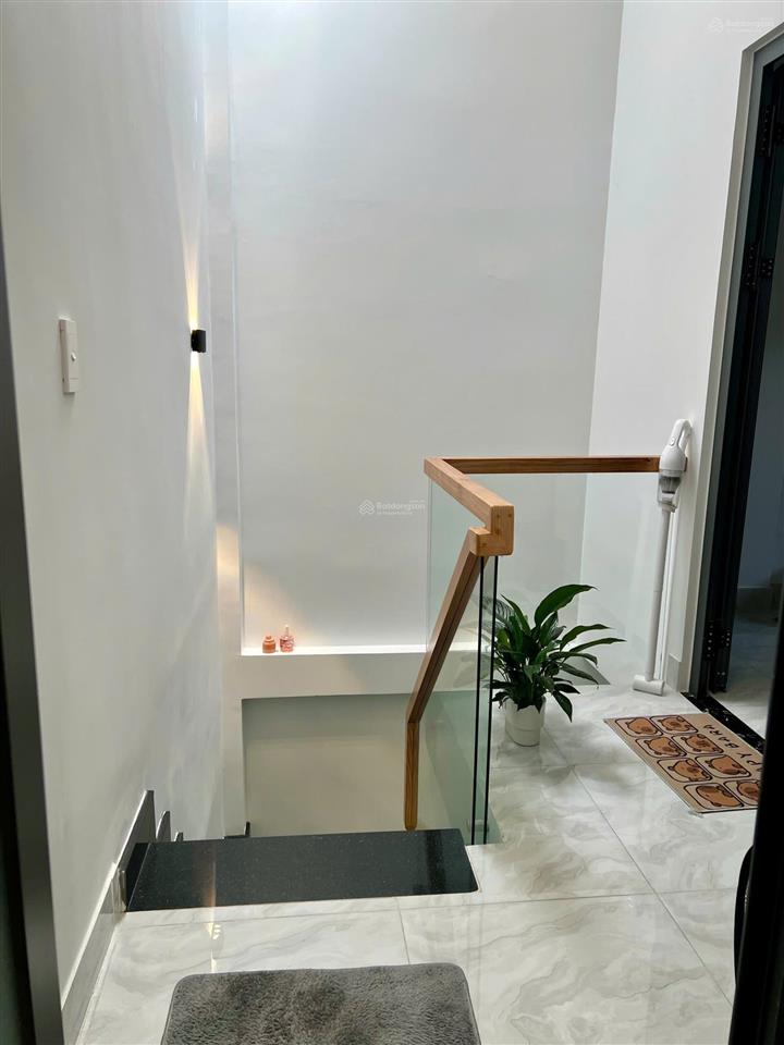 Nhà đẹp, lầu đúc đ.thành mỹ, p.tân hoà  5.2 x 5.4m (nội thất đầy đủ, cao cấp)  4.7 tỷ (tl)