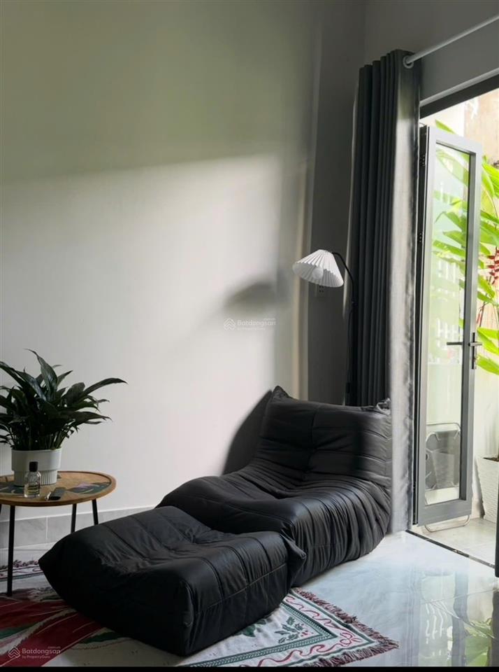 Nhà đẹp, lầu đúc đ.thành mỹ, p.tân hoà  5.2 x 5.4m (nội thất đầy đủ, cao cấp)  4.7 tỷ (tl)