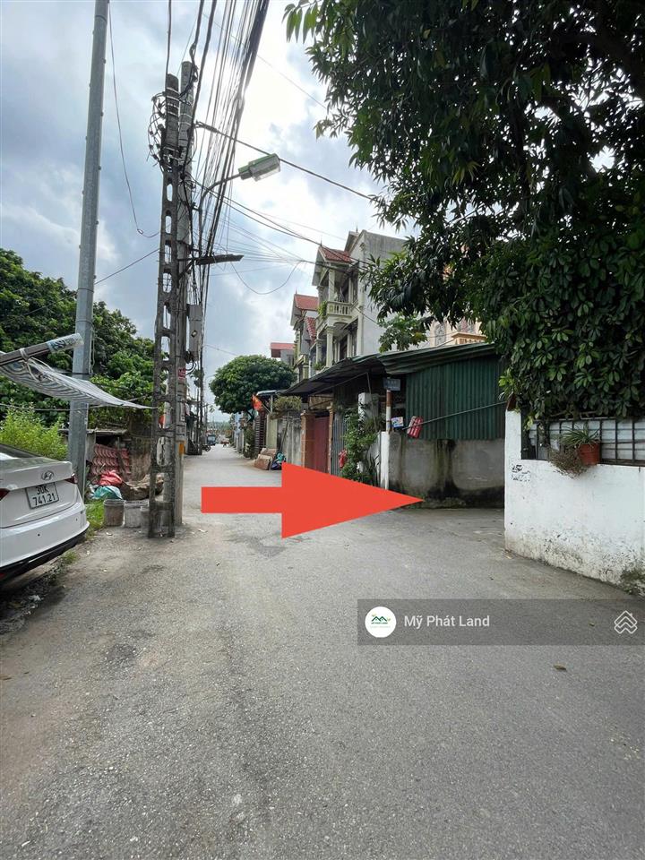Lô đất biên giang, dt 42,9m², gần đường ô tô, 300m ra quốc lộ 6, có giấy phép xây dựng, giá 3,2 tỷ