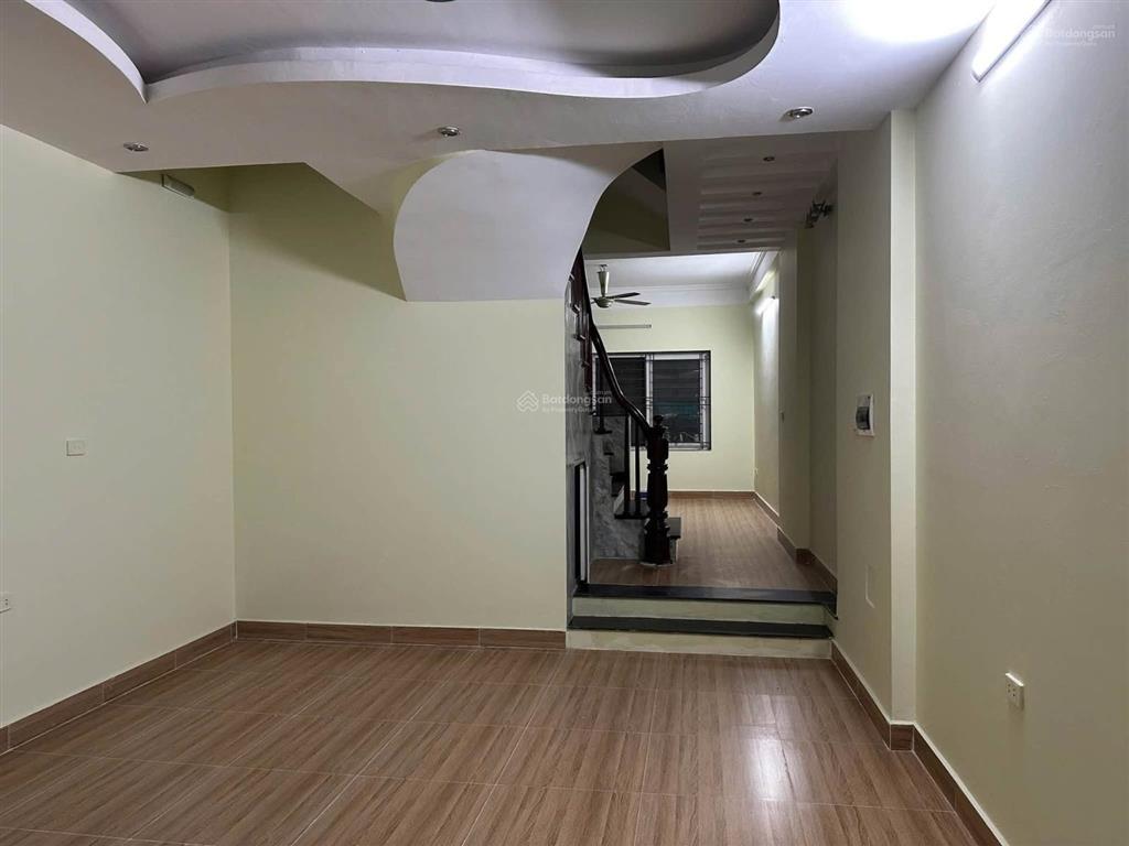 Cho thuê liền kề kđt văn phú hà đông, diện tích 90m2, 4 tầng, phù hợp làm vp cty, 20tr/tháng.