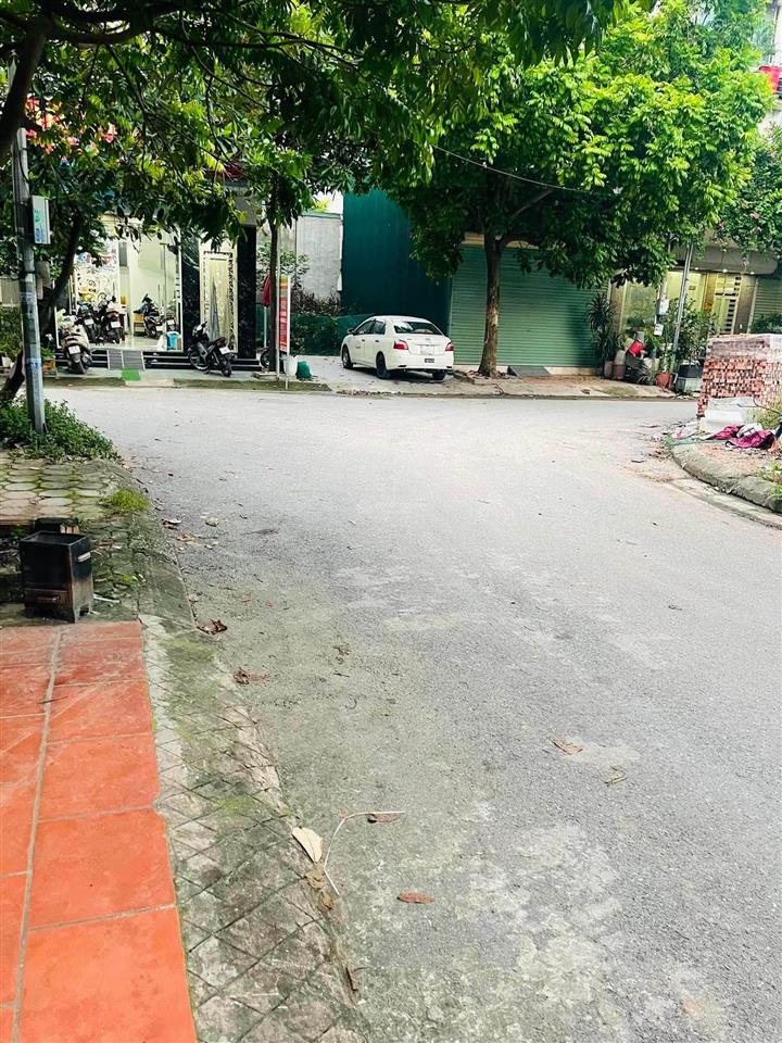 Cho thuê nhà liền kề lê trọng tấn, dương nội, 4 tầng dt 50m2, giá 14tr/tháng.