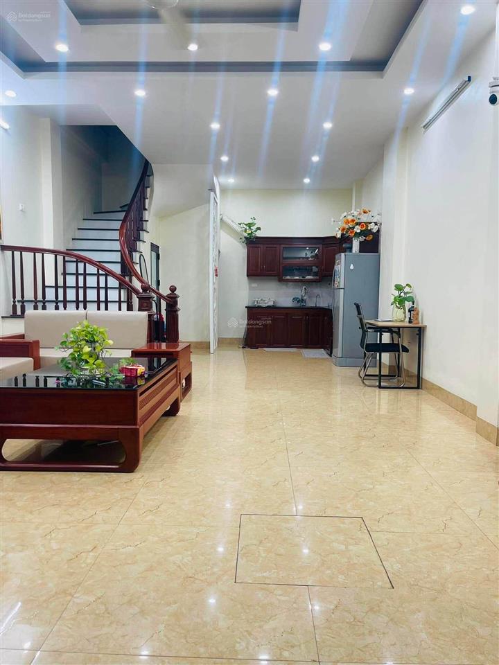 Cho thuê nhà liền kề lê trọng tấn, dương nội, 4 tầng dt 50m2, giá 14tr/tháng.