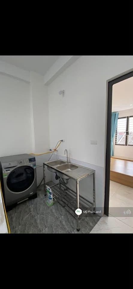 Cho thuê phòng trọ, dt 18m2, đầy đủ nội thất, vào ở ngay, 800m ra đh điện lực, giá chỉ 2.7tr/tháng