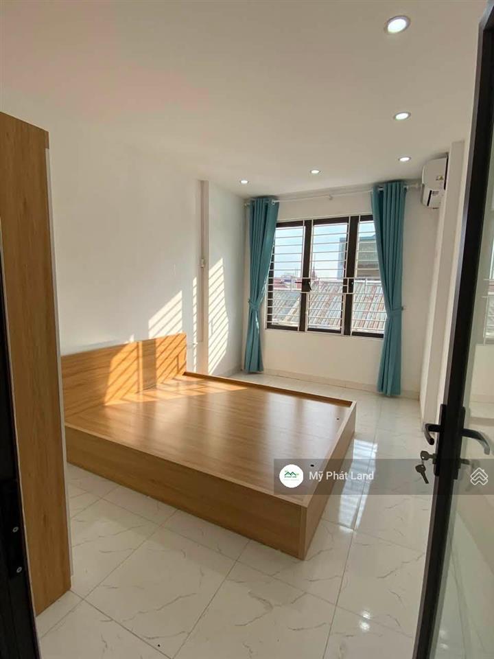 Cho thuê phòng trọ, dt 18m2, đầy đủ nội thất, vào ở ngay, 800m ra đh điện lực, giá chỉ 2.7tr/tháng