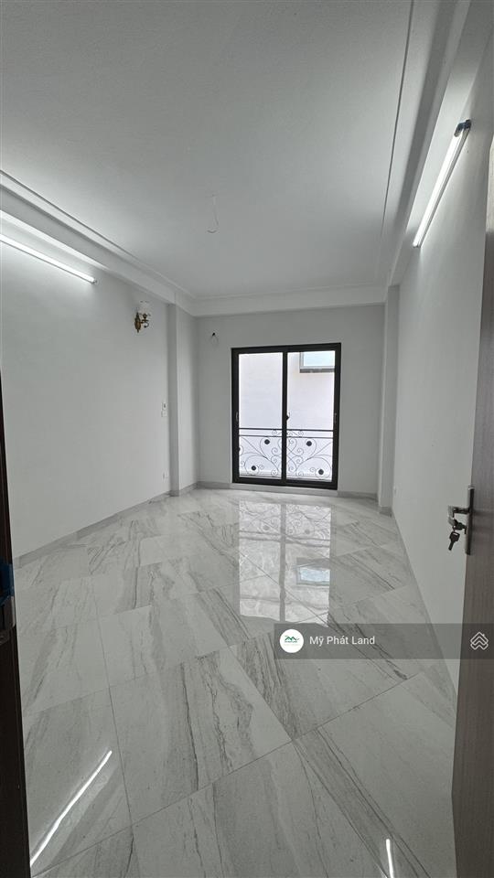 Nhà phụng châu, 4 tầng 33m2, ô tô đỗ đầu cổng, gần đại học kiểm sát hà nội, giá chỉ 2.45 tỷ