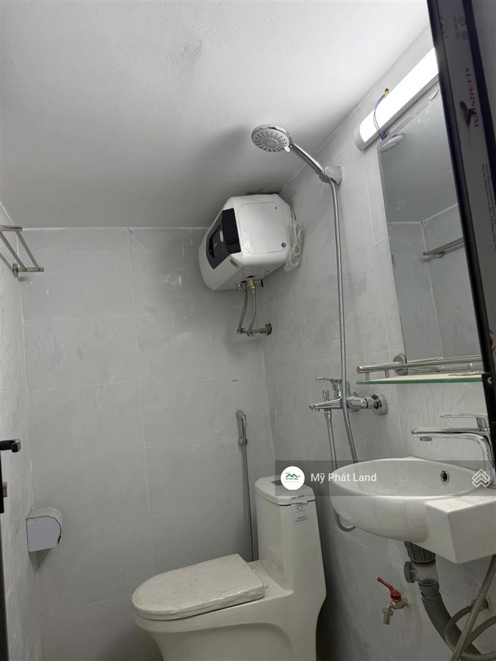 Cho thuê phòng khép kín ở xa la hà đông, dt 20m2, full nội thất, gần hv quân y, giá 3,1 tr/tháng