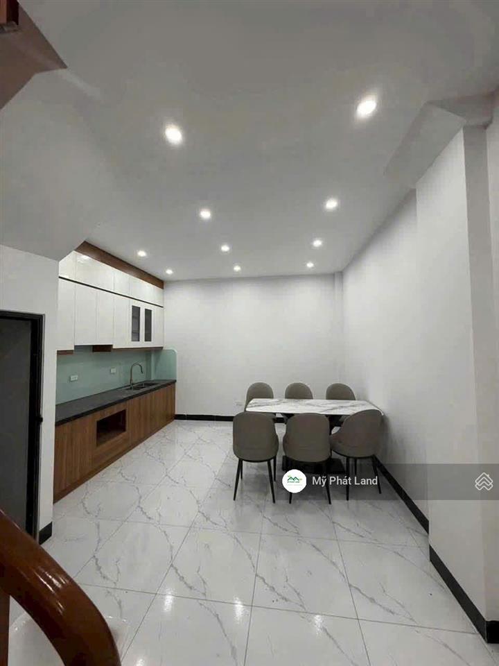 Chủ ngộp bank bán gấp nhà 4 tầng 46m2, ô tô đỗ gần, 1km ra đại học đại nam, điện lực, giá 4.85 tỷ
