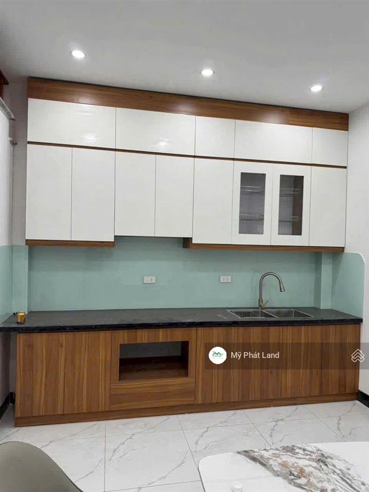Chủ ngộp bank bán gấp nhà 4 tầng 46m2, ô tô đỗ gần, 1km ra đại học đại nam, điện lực, giá 4.85 tỷ
