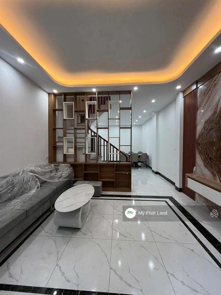 Chủ ngộp bank bán gấp nhà 4 tầng 46m2, ô tô đỗ gần, 1km ra đại học đại nam, điện lực, giá 4.85 tỷ