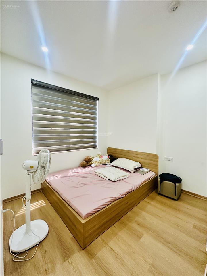 Cho thuê căn hộ 3 phòng ngủ full nội thất giá 9tr